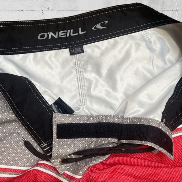 O’Neill Red & Grey Polkadot Surf Swim Board Shorts Size 34 - Picture 6 of 10